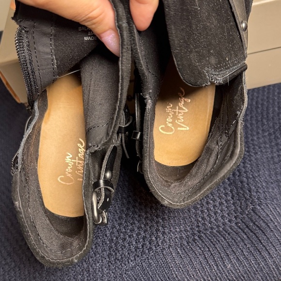 Crown Vintage Black Ankle Boots with Buckle - Picture 5 of 5